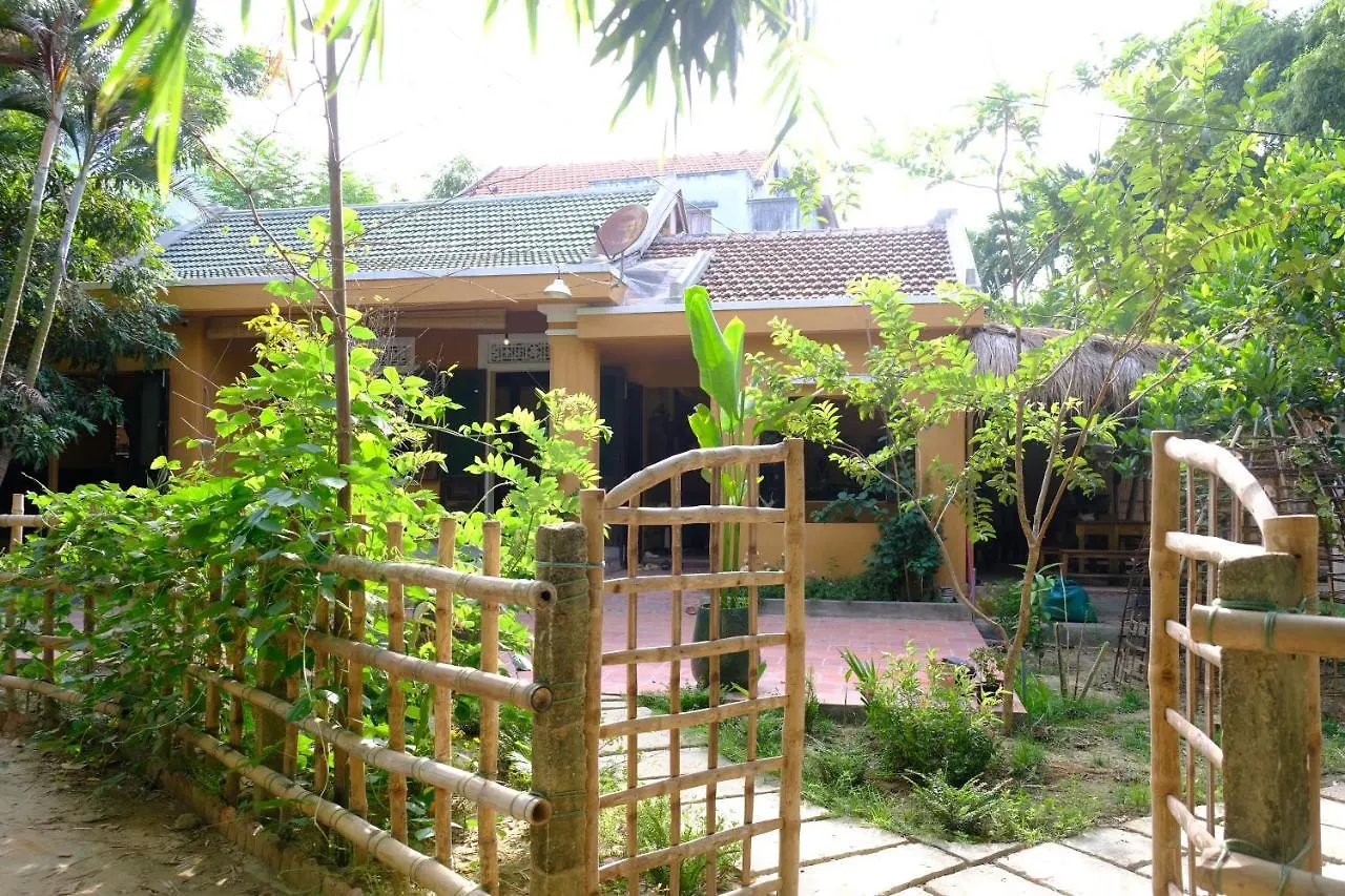 Yen Homestay & Vegan Macrobiotic ホイアン ベトナム